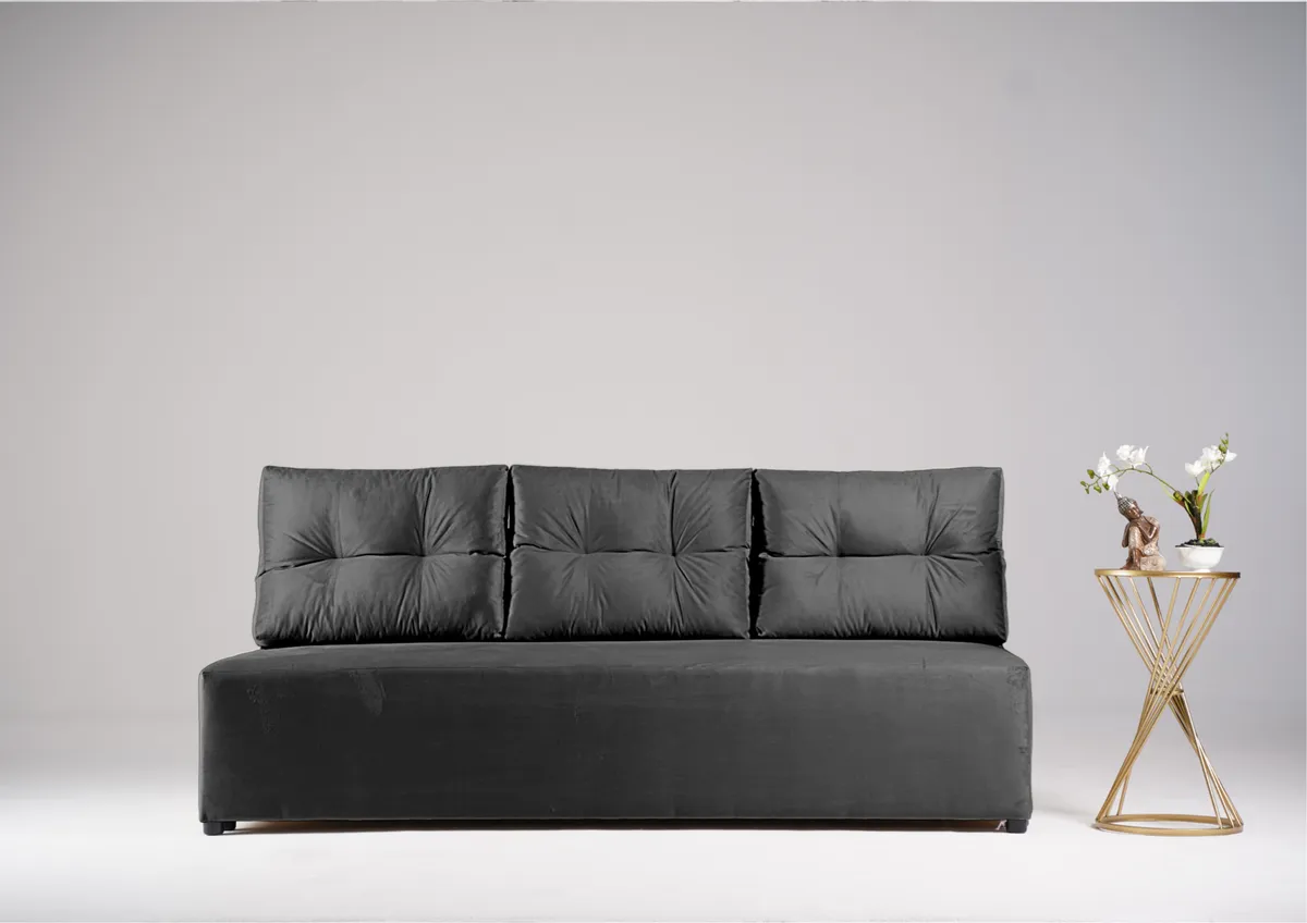 Sofa grafitowa PONO trzyosobowa z funkcją spania 190 cm: Grafitowa sofa PONO z pikowanymi poduszkami