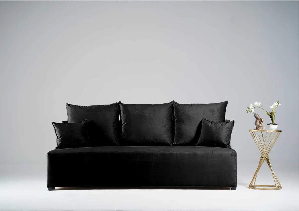 Sofa czarna ESTI trzyosobowa z funkcją spania 190 cm: Czarna sofa ESTI na każdy centymetr